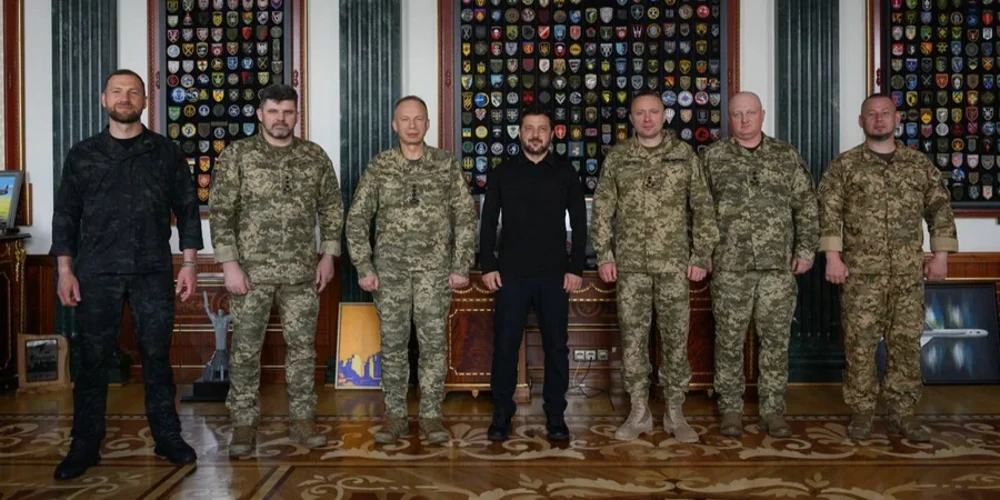 Зустріч президента Володимира Зеленського з Євгенієм Хмарою, Михайлом Драпатим та Ігорем Скибюком щодо змін у керівництві ЗСУ