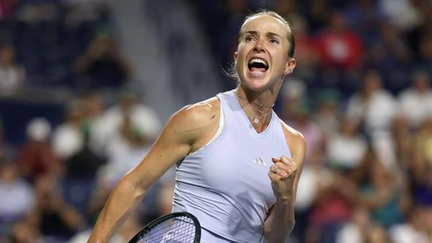 Еліна Світоліна під час чвертьфіналу WTA 1000 у Торонто проти Катерини Александрової