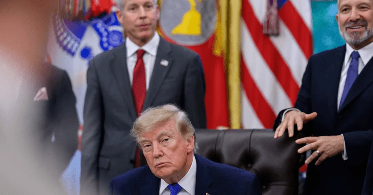 Ультиматум Трампа: зупинити удари по НПЗ і змінити керівництво України