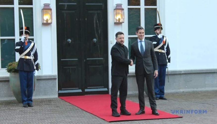 Нідерланди підтримують Україну: Зеленський розпочав візит