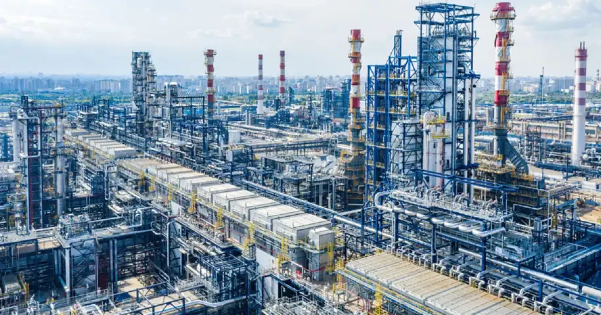 Одна з чотирьох: установка CDU-6 на Рязанському НПЗ зупинена після атаки 15 жовтня