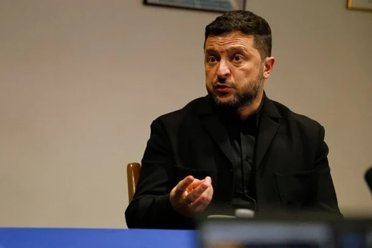 Зеленський заявив про відсутність відповідей від SpaceX та Міноборони щодо Starlink